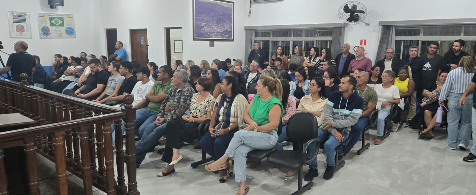 Pedro de Toledo – Vereadora tenta trazer pauta identitária pra Câmara e se dá mal