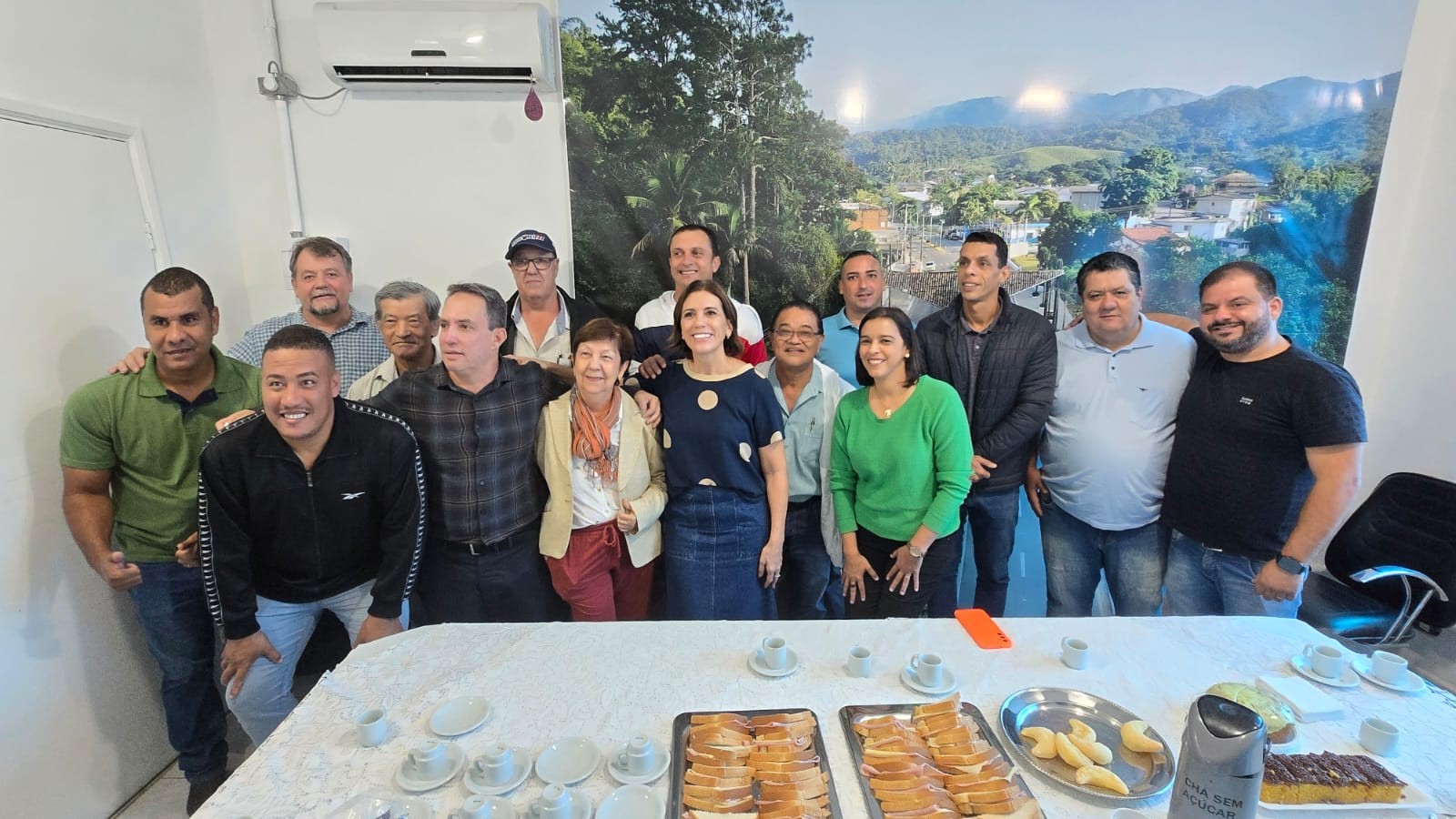 Deputada Rosana Valle visita Pedro de Toledo e reforça parceria com a Prefeitura