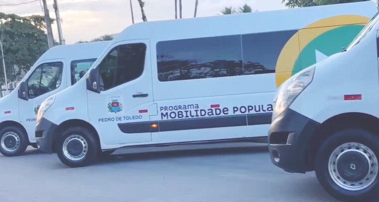 Pedro de Toledo dá exemplo com transporte público gratuito e inclusivo